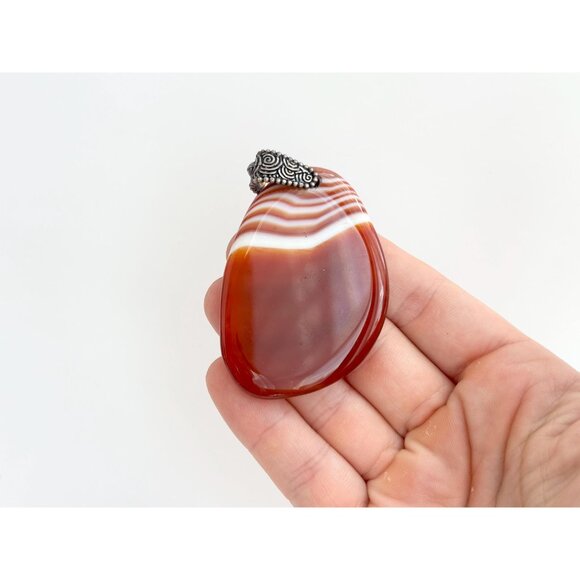 Golden Banded Agate Crystal Oval Shaped Large Silver Toned Vintage Pendant - Picture 4 of 12